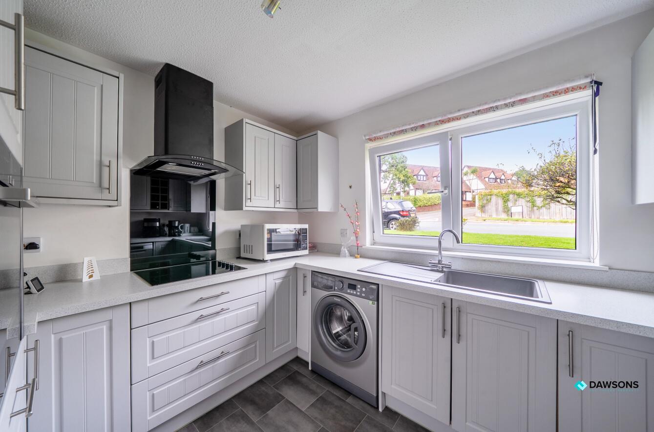 Folland Court, West Cross, Swansea, SA3 5BJ